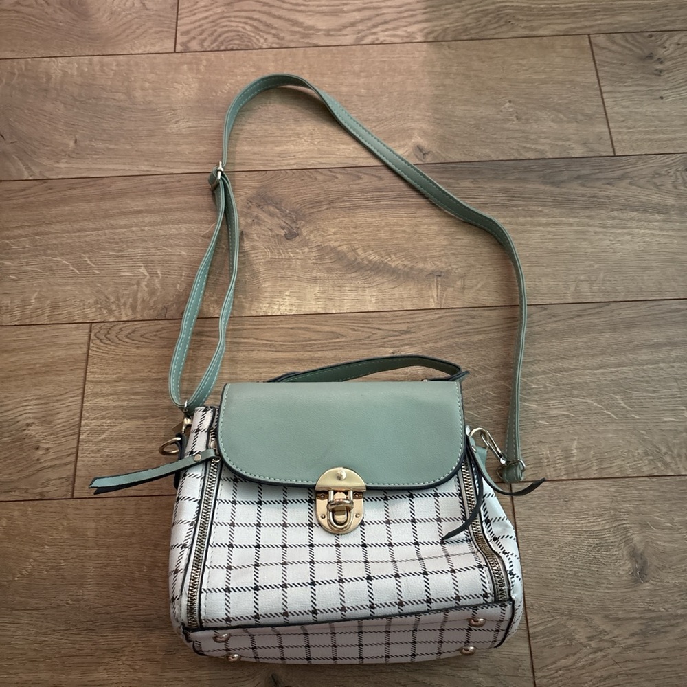 Stylish Green and White Checkered Women's Bag